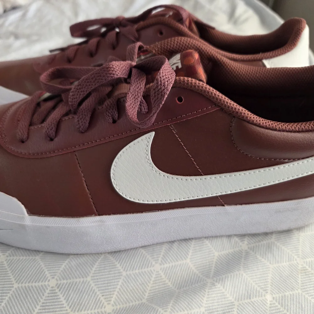 Nike Blazer Leather Maroon and White Sneakers Size 11 Worn Once 🎉 HP 🎉 - Picture 5 of 10